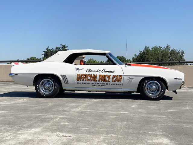 1969 Chevrolet Camaro (Dover White with orange stripes/Houndstooth)