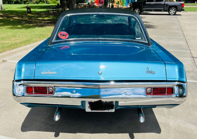 1970 Dodge Dart (Blue/Black)