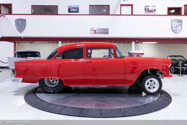 1955 Chevrolet Bel Air/150/210 (Red/Black)
